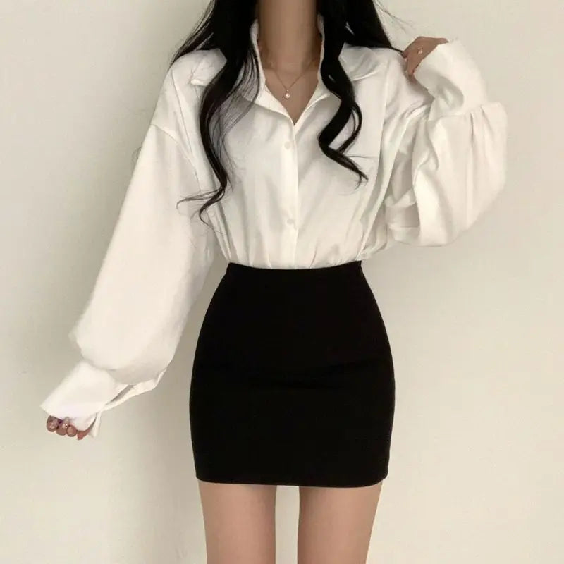 Minimalistisches Blusenshirt mit Laternenärmeln – Büro & Casual Look